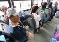 Proyecto de ley propone que adultos mayores paguen medio pasaje en transporte público