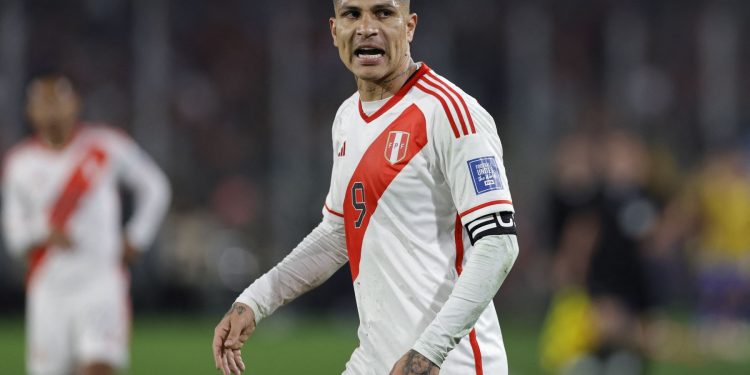 Paolo Guerrero descarta fichaje con César Vallejo