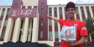 Joven venezolano ingresa a la UNI y dedica el logro a su madre fallecida