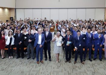 UTP otorgó becas a más de 550 egresados de los colegios de alto rendimiento (COAR)