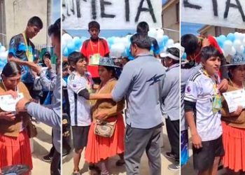 Joven se niega a recibir su medalla y pide que se la coloquen a su madre: «te mereces todo»