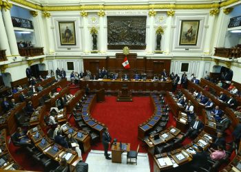 Congresistas se aumentan sueldo y ganarán más de 26 mil soles al mes