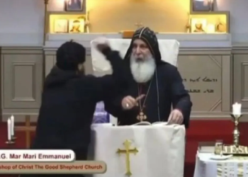 Apuñalan a un sacerdote y varios feligreses durante misa