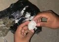 Policía detiene a mujer por presunta micro comercialización de drogas en