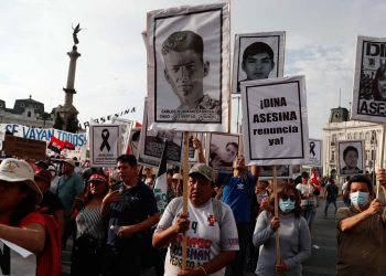 Familiares de víctimas en protestas contra Boluarte convocan marcha para el 1 de mayo