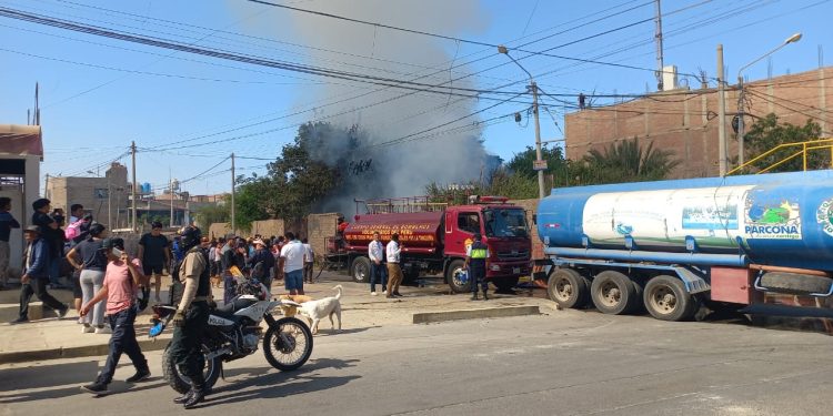 Incendio en vivienda abandonada en Parcona