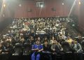Estudiantes de medicina veterinaria compran dos salas completas de cine para ver «Vaguito»