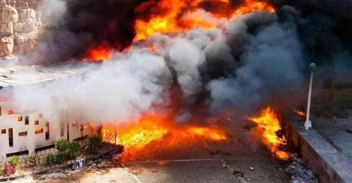 Santuario de Chapi se incendia en plena misa debido a la gran cantidad de velas de los fieles