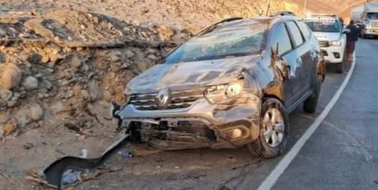 Cinco personas resultan heridas tras despiste de camioneta