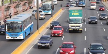 MTC insta a conductores a respetar normas de tránsito en el Día de la Madre para prevenir accidentes