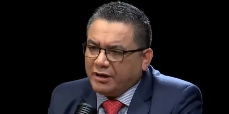 Juan José Santiváñez juró como nuevo ministro del Interior