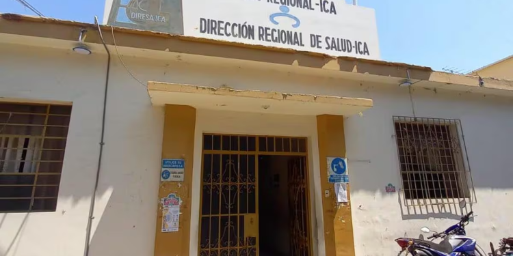 Intervienen en DIRESA y detienen a auditor y funcionario por presunta corrupción