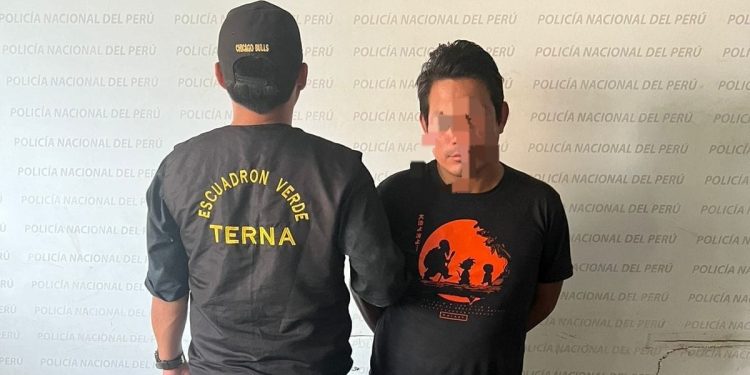 Grupo terna detiene a conductor con réplica de arma de fuego