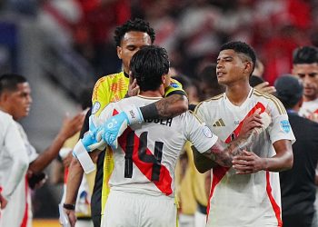 Perú empata 0-0 con Chile en su debut en la Copa América 2024