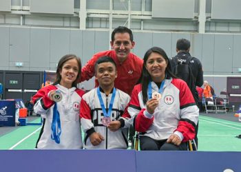 Parabádminton peruano gana 3 medallas en Escocia