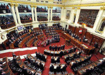 Congreso aprueba ley para otorgar CTS a docentes universitarios