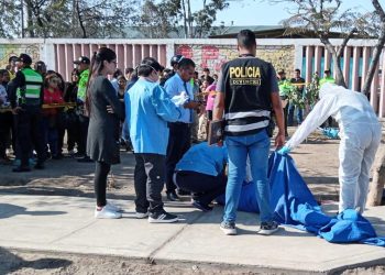 Ica: Hombre es asesinado de siete balazos frente al colegio José Toribio Polo