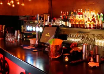 Hombre pierde la vida tras beber siete horas seguidas en una cantina