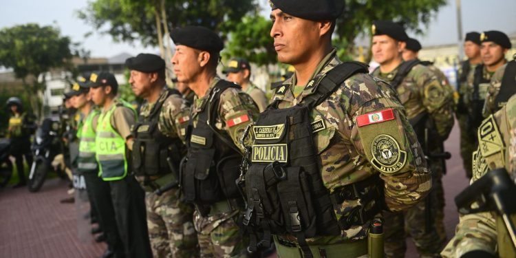 Gobierno oficializa estado de emergencia por 60 días en 14 distritos de Lima y Callao