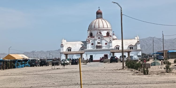 HOY SE CELEBRA EL TRADICIONAL BARRIDO POR LA FESTIVIDAD DE LA VIRGEN DEL ROSARIO DE YAUCA