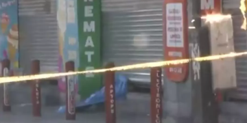 Ladrón muere al caerle cortina metálica en el cuello cuando intentaba meterse a robar en negocio