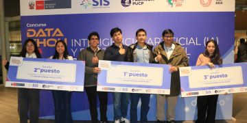 SIS y PUCP reconocen proyectos ganadores de Datathon: Inteligencia Artificial y Datos Abiertos 2024