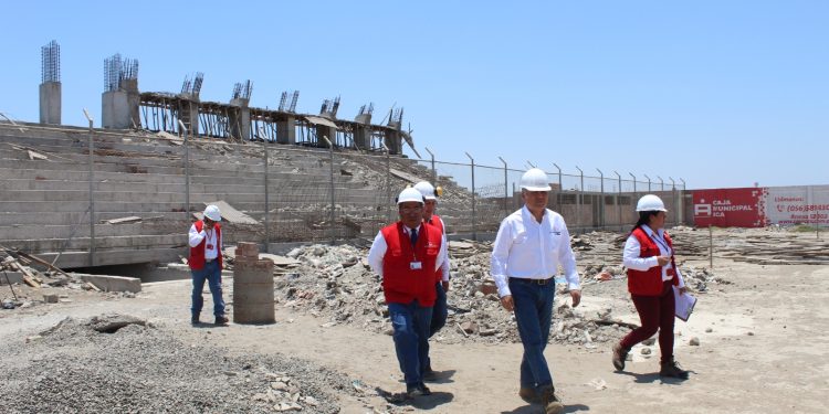 Contralor general supervisó estado actual de obras paralizadas en Ica