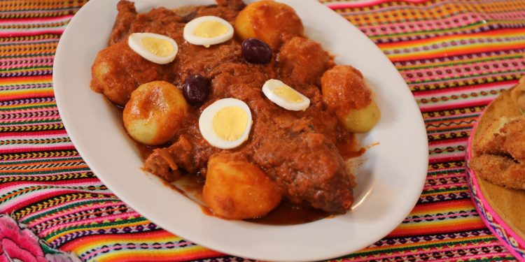 Cadena productiva da ingresos directos a más de 800 mil familias