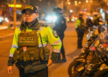 Congreso aprueba ley que evita detención de policías por usar su arma