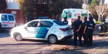 Policía de civil frustra robo de su auto y abate a ladrón