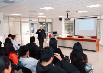 UTP Ica organiza conversatorio sobre innovación y transformación digital en las empresas de la región