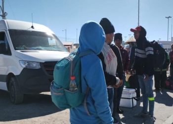 Extranjeros podrían ser expulsados de Chile por hacer ruidos molestos o trabajar en el comercio ambulante
