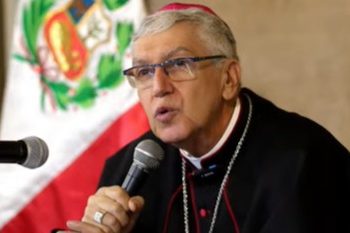 MONSEÑOR CARLOS CASTILLO ES EL SEXTO CARDENAL DEL PERÚ