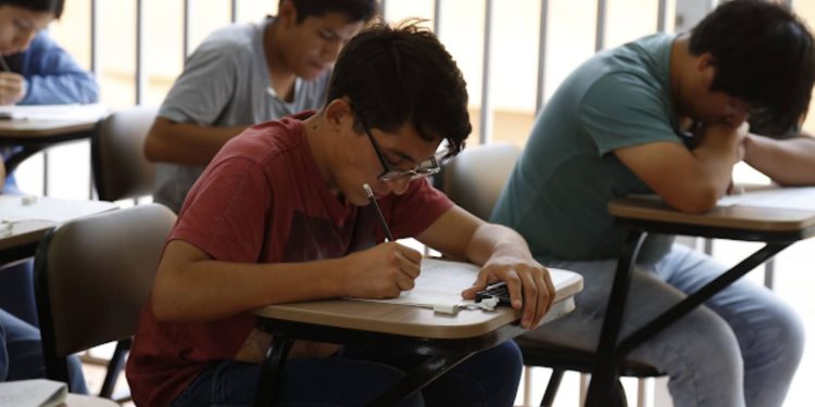 Proponen ingreso libre a universidades públicas