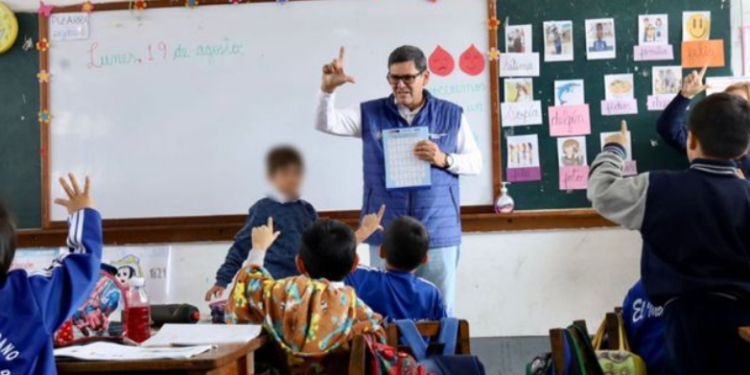 El año escolar 2025 inicia con cambios: reducción de días lectivos