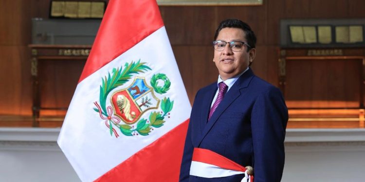 MINISTRO DE SALUD INFORMA SOBRE 1000 CASOS DE DENGUE EN LA PRIMERA SEMANA DEL 2025