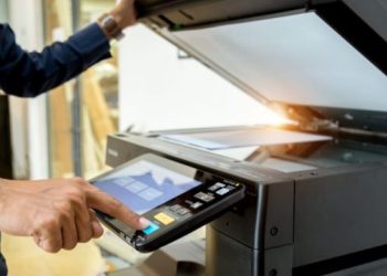 Fotocopiar libros escolares será sancionado por Indecopi: de cuánto es la multa