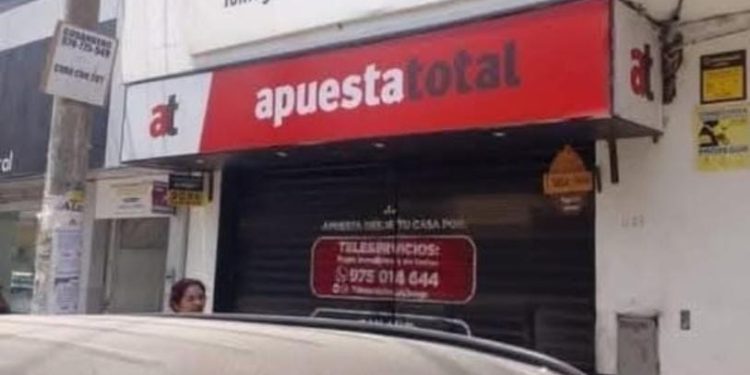 Policía investiga presunto robo agravado en local de apuestas en Ica