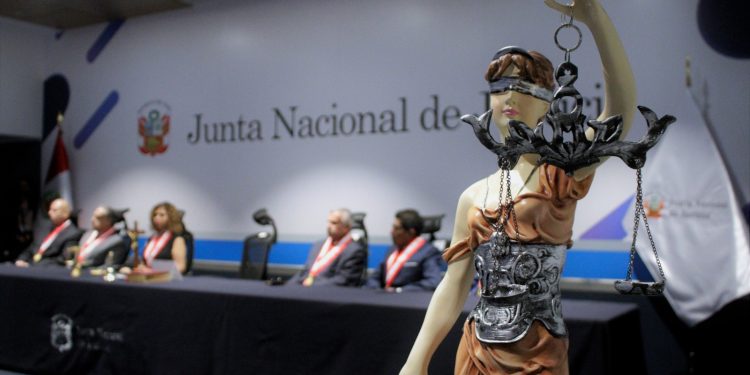 Junta Nacional de Justicia tomó juramento a veintinueve jueces y fiscales titulares