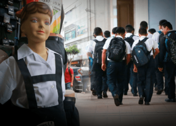 Congreso propone uniforme único para colegios públicos a partir de 2025