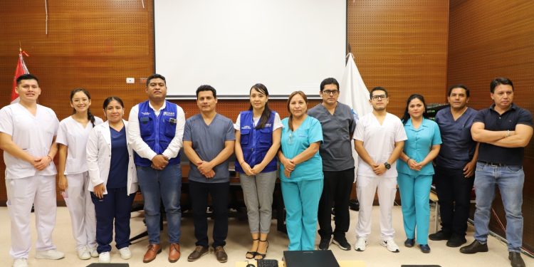 REALIZAN CAPACITACIÓN EN DENGUE EN EL HOSPITAL AUGUSTO HERNÁNDEZ MENDOZA