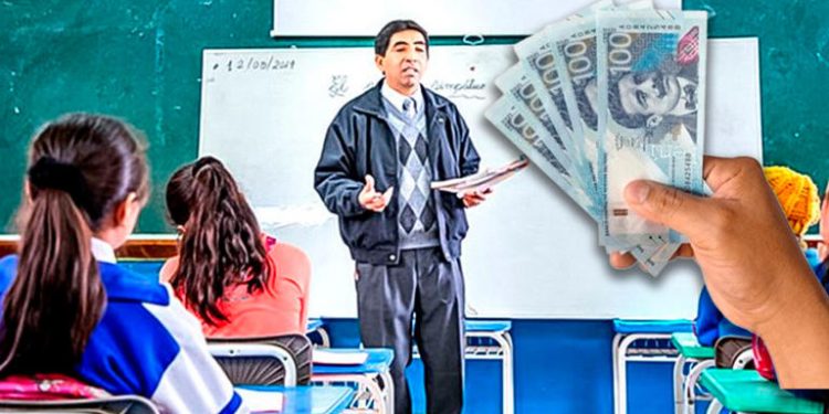 Gobierno anuncia aumento salarial de 400 soles para docentes