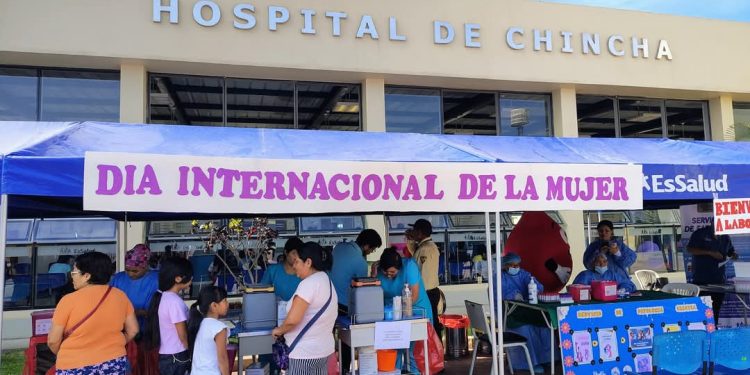 ESSALUD REALIZA CAMPAÑA PREVENTIVA CONTRA EL CÁNCER DE MAMA