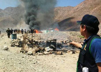 Reservas peruanas en peligro: Minería ilegal invade áreas naturales protegidas