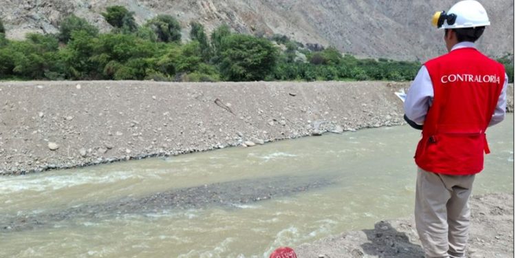 CONTRALORÍA ALERTA SOBRE LOS RIESGOS DE NO CONCLUIR A TIEMPO LA DESCOLMATACIÓN DEL RÍO EL INGENIO EN NASCA
