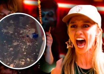 Miraban “Destino final” en el cine y les cayó un pedazo del techo encima