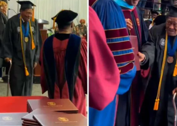 Hombre de 80 años se gradúa de la universidad y recibe ovación de todos: «Nunca es tarde»