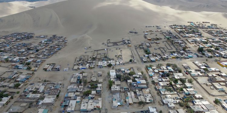 Cuatro de cada diez iqueños enfrentan pobreza o riesgo de caer en ella