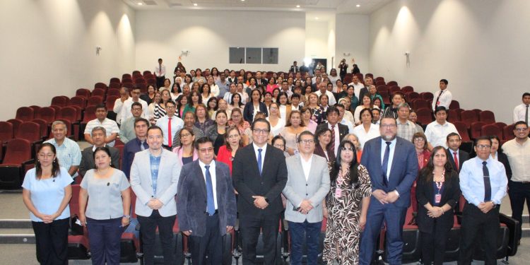 UTP capacitó a más de 1500 directores de colegios y docentes del país
