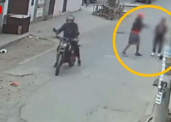 Asaltan a mujer con su bebé a plena luz del día